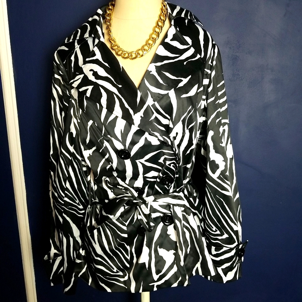 Marina Luna Short Trench Jacket Zebra Medium Belte